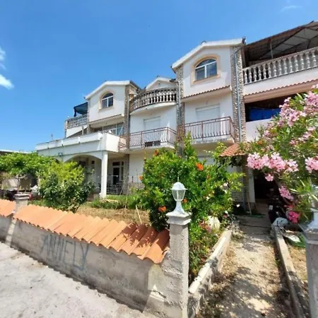 公寓 žuki 皮罗瓦茨