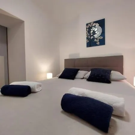 žuki 公寓 皮罗瓦茨