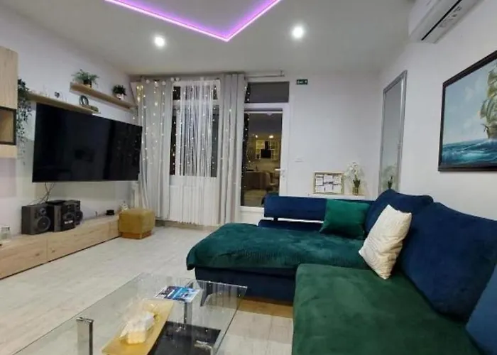 아파트 Zuki 피로바츠